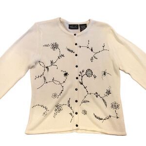 WOMEN’S SIZE MEDIUM KATHIE LEE TOP!